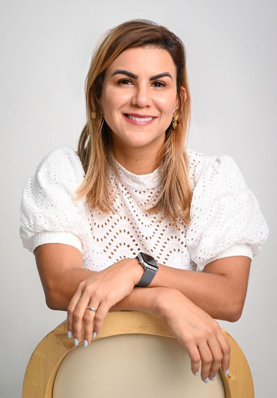Retrato profesional de Gabriela Rojas